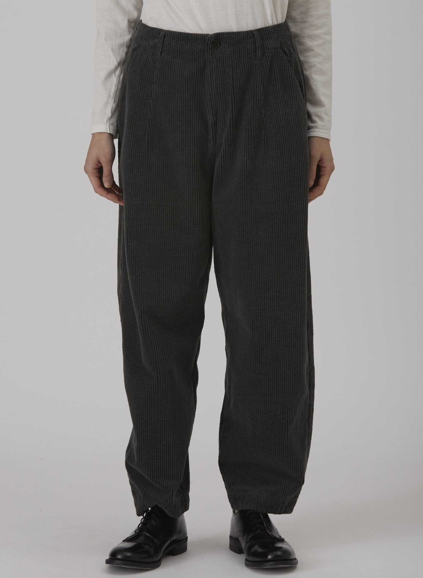 Washed Corduroy Cropped Balloon Pants