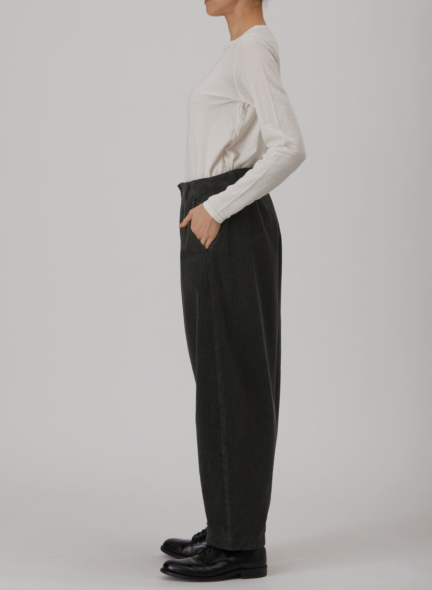 Washed Corduroy Cropped Balloon Pants