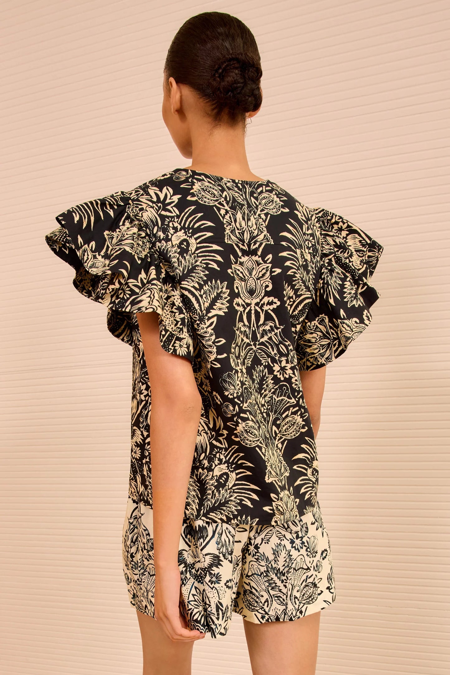 Severine Flutter Sleeve Top in Noir