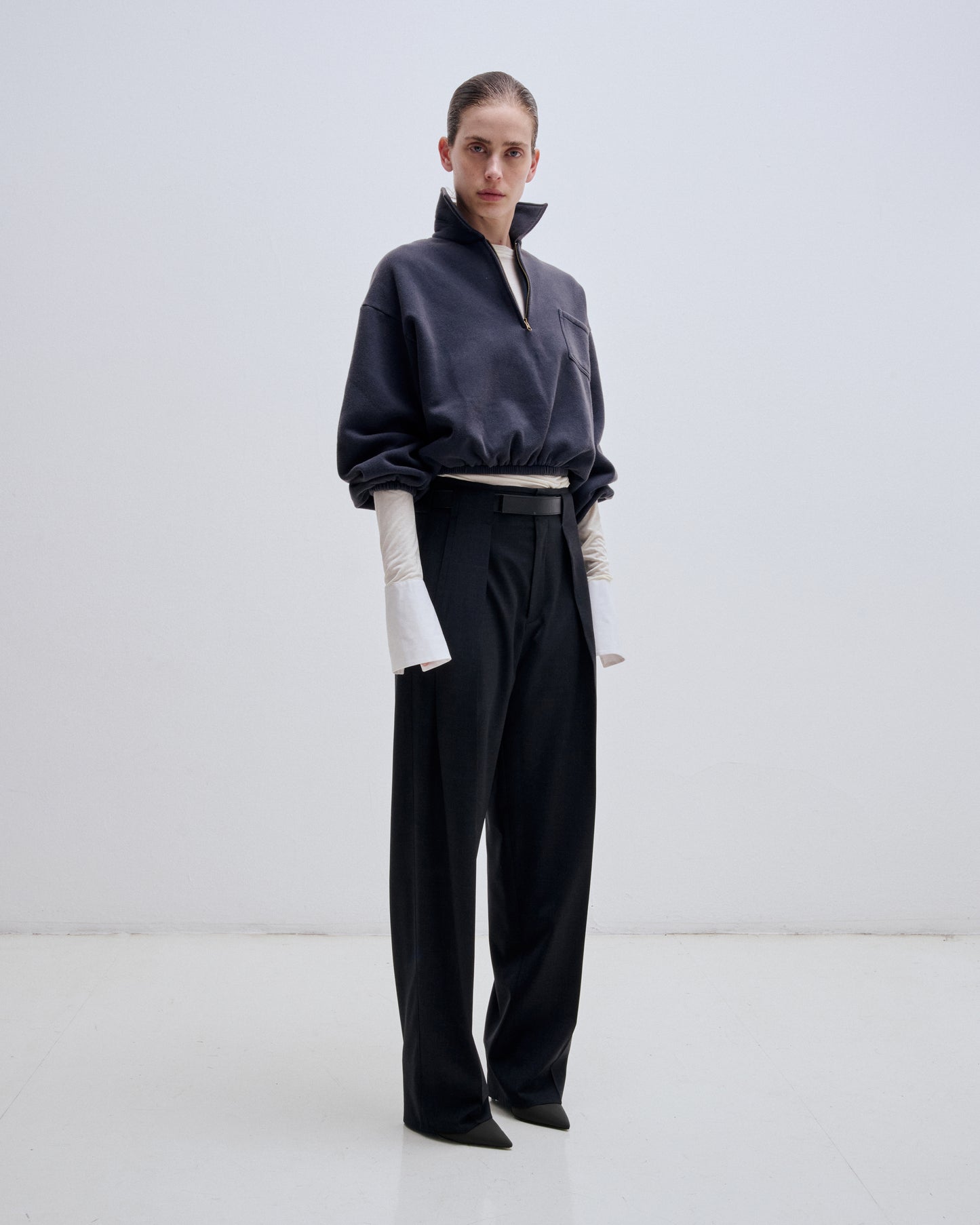 Ronda Leather Belt Wool Pleated Trousers