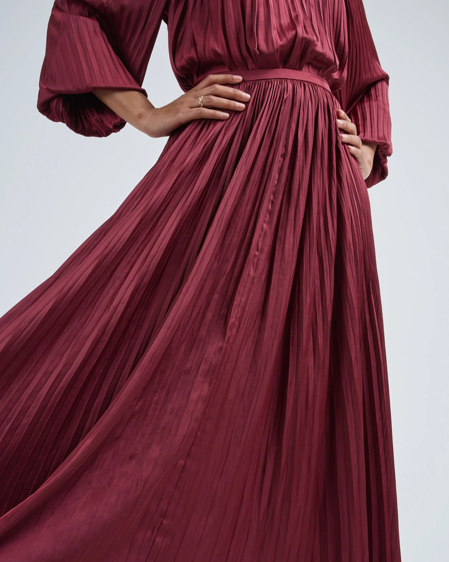 Lulu Pleated Long Skirt